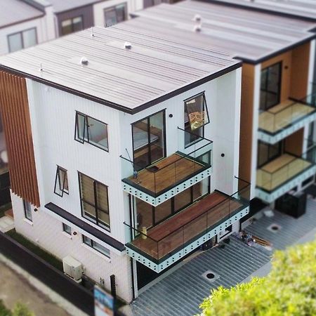 Luxury Brand New Designer Living Apartment Auckland Exterior photo