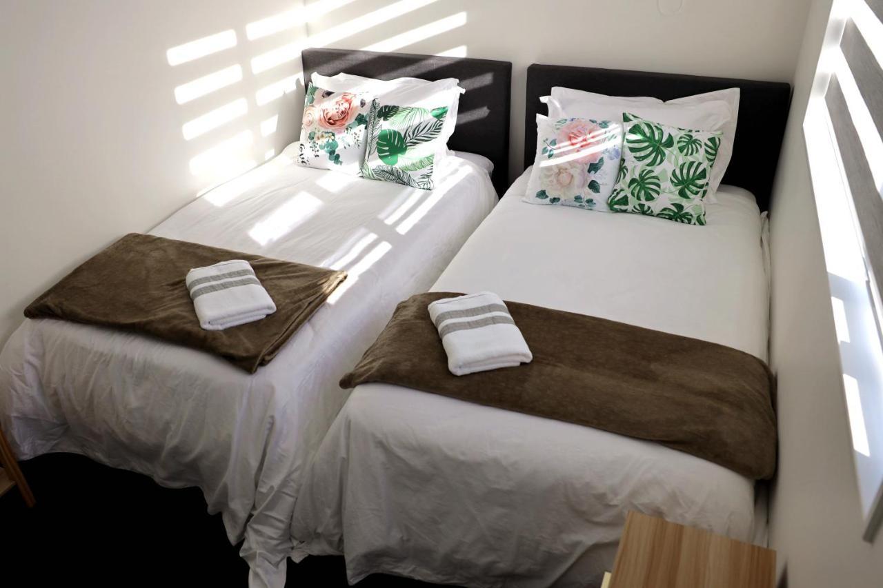 Luxury Brand New Designer Living Apartment Auckland Exterior photo
