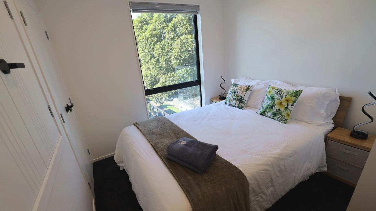 Luxury Brand New Designer Living Apartment Auckland Exterior photo